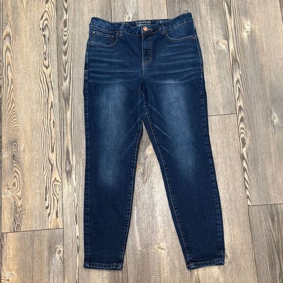 Maurices skinny jean with tummy control panel - Picture 1 of 9
